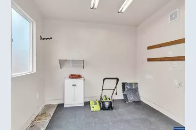 831 W Oak St, Lebanon, OR 97355 - Photo 34