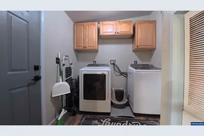 34125 E Lacomb Rd, Lebanon, OR 97355 - Photo 14