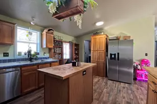 34125 E Lacomb Rd, Lebanon, OR 97355 - Photo 14