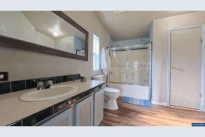 34125 E Lacomb Rd, Lebanon, OR 97355 - Photo 12