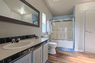 34125 E Lacomb Rd, Lebanon, OR 97355 - Photo 12