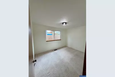 3251 Tierra Dr NE, Salem, OR 97305 - Photo 16