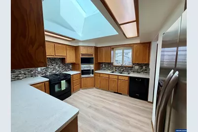 3251 Tierra Dr NE, Salem, OR 97305 - Photo 4