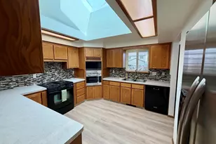 3251 Tierra Dr NE, Salem, OR 97305 - Photo 4