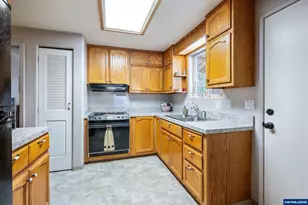 14870 S Sugar Pine Way, La Pine, OR 97739 - Photo 22