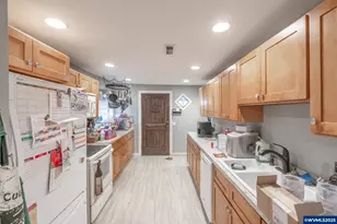 232 E Carolina St, Lebanon, OR 97355 - Photo 8