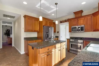 2354 Bluebell Av SE, Salem, OR 97306 - Photo 20