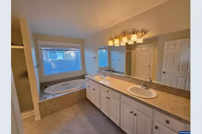 2354 Bluebell Av SE, Salem, OR 97306 - Photo 36