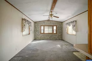 5525 43rd Way NE, Salem, OR 97305 - Photo 14
