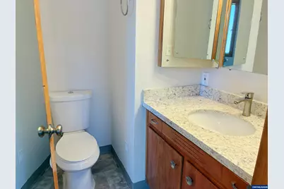 555 West Hills Wy NW, Salem, OR 97304 - Photo 20