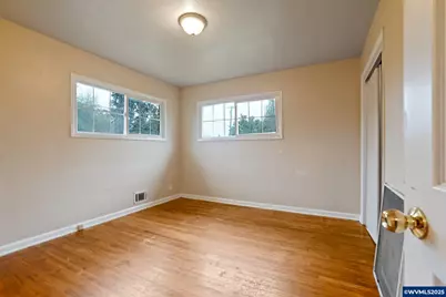 2310 Mountain View Dr, Salem, OR 97302 - Photo 34