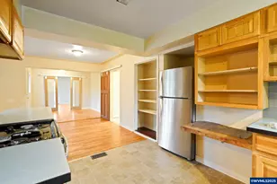 2310 Mountain View Dr, Salem, OR 97302 - Photo 16