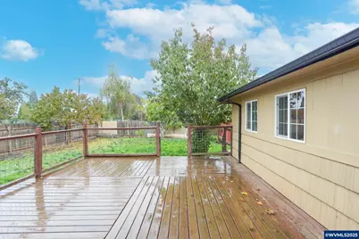 2310 Mountain View Dr, Salem, OR 97302 - Photo 36