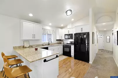 1633 SE Osoberry St, Dallas, OR 97338 - Photo 10