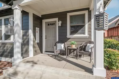 1390 Gwinn St E, Monmouth, OR 97361 - Photo 4