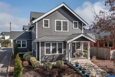 1390 Gwinn St E, Monmouth, OR 97361 - Photo 1