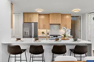 925 Holiday Ct S, Salem, OR 97302 - Photo 18