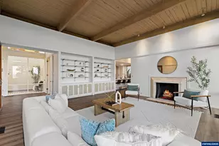 925 Holiday Ct S, Salem, OR 97302 - Photo 12