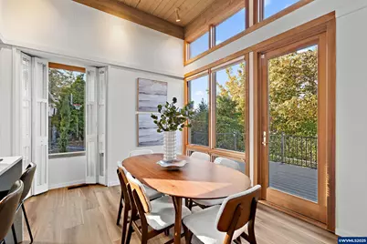 925 Holiday Ct S, Salem, OR 97302 - Photo 16