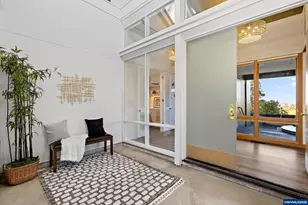 925 Holiday Ct S, Salem, OR 97302 - Photo 6