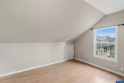 585 Madrona Av S, Salem, OR 97302 - Photo 20