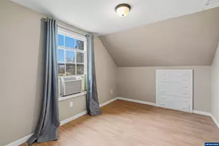 585 Madrona Ave S, Salem, OR 97302 - Photo 20