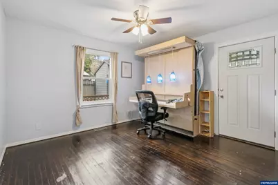 585 Madrona Av S, Salem, OR 97302 - Photo 12