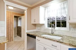 3814 SE Pine St, Albany, OR 97322 - Photo 12