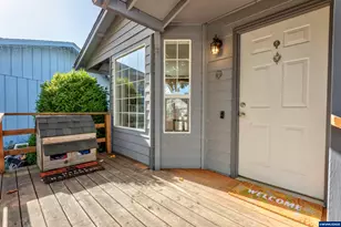 3181 SE Hathaway Dr, Corvallis, OR 97333 - Photo 2