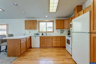 3181 SE Hathaway Dr, Corvallis, OR 97333 - Photo 8