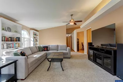 3181 SE Hathaway Dr, Corvallis, OR 97333 - Photo 4