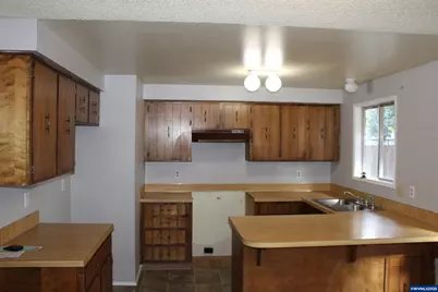 6259 Chapman Pl SE, Albany, OR 97321 - Photo 6