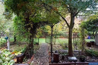 6679 Huntington Cir SE, Salem, OR 97306 - Photo 50