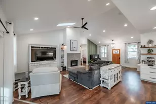 41222 Hwy 228, Sweet Home, OR 97386 - Photo 8