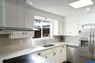 4033 NE Morning St, Corvallis, OR 97330 - Photo 12