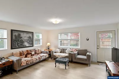 704 Cliff Ct, Silverton, OR 97381 - Photo 12