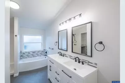 1307 S Water St #58, Silverton, OR 97381 - Photo 16