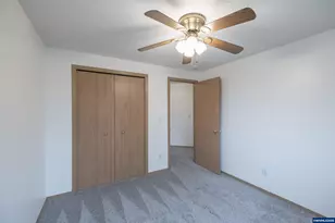 1011 Camry Ct NE, Salem, OR 97302 - Photo 12