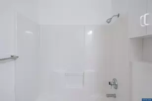 1011 Camry Ct NE, Salem, OR 97302 - Photo 14