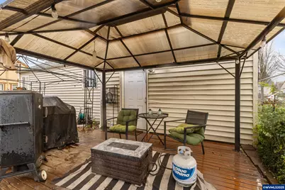 2045 Liberty St NE, Salem, OR 97301 - Photo 18