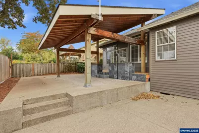 13002 Sierra Vista Dr, Lake Oswego, OR 97035 - Photo 48