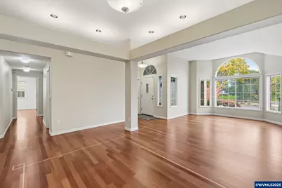 13002 Sierra Vista Dr, Lake Oswego, OR 97035 - Photo 8