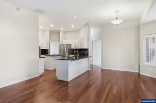 13002 Sierra Vista Dr, Lake Oswego, OR 97035 - Photo 18