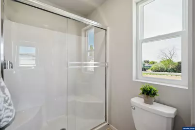 2702 Gunderson Av, Woodburn, OR 97071 - Photo 18