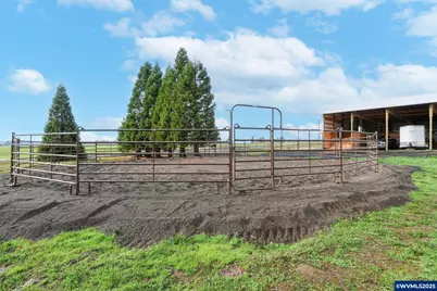 8975 Pacific Hwy, Monmouth, OR 97361 - Photo 28