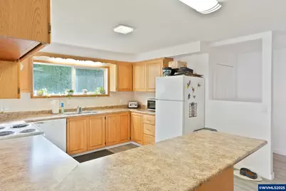 8975 Pacific Hwy, Monmouth, OR 97361 - Photo 6