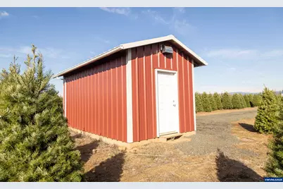 25110 SW Red Prairie Rd, Sheridan, OR 97378 - Photo 20