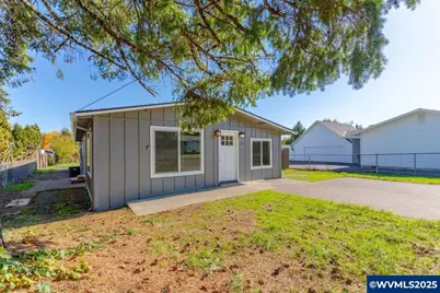 204 S 3rd St, Carlton, OR 97111 - Photo 2