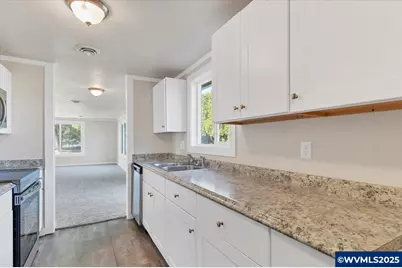 204 S 3rd St, Carlton, OR 97111 - Photo 16