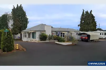 1305 20th St SE, Salem, OR 97302 - Photo 2